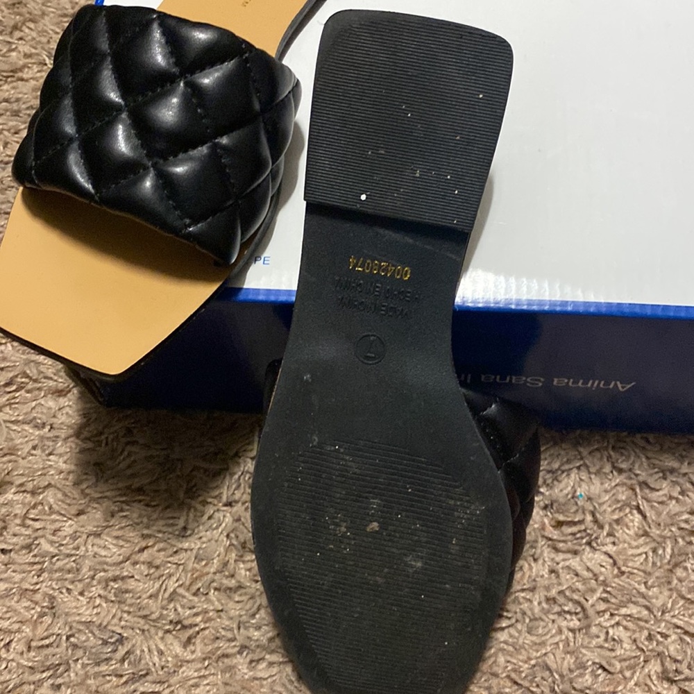 Sandals - Picture 2 of 2